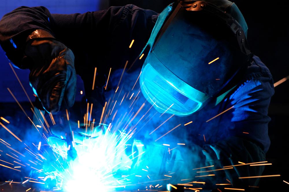 Chaudronnerie et soudure, polissage de pièces en Inox