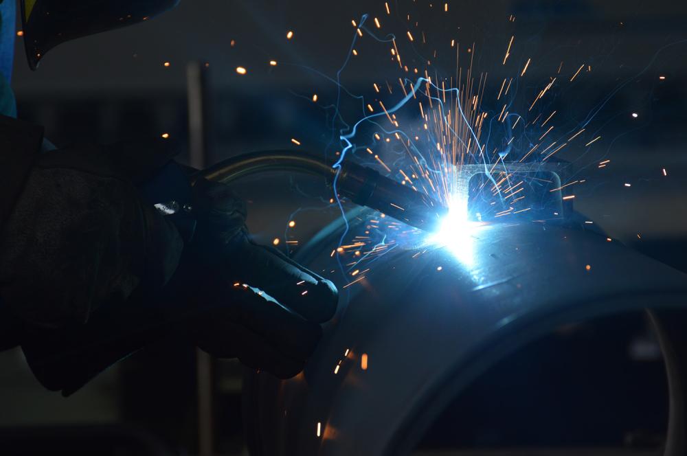Finition parfaite de pièces en inox